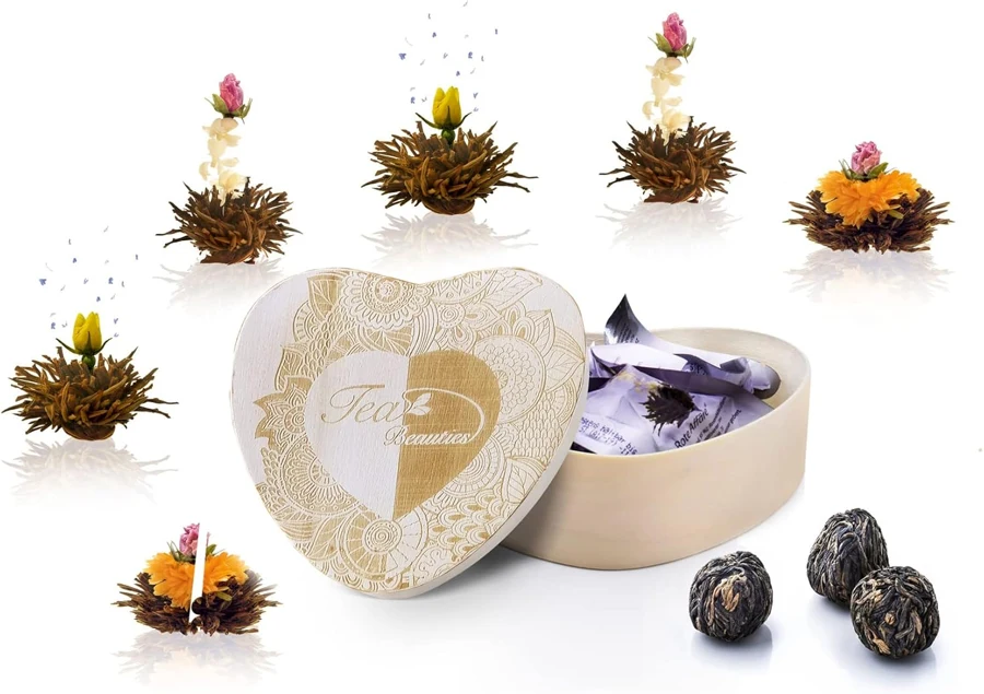 Creano Seis rosas de té negro en corazón de madera