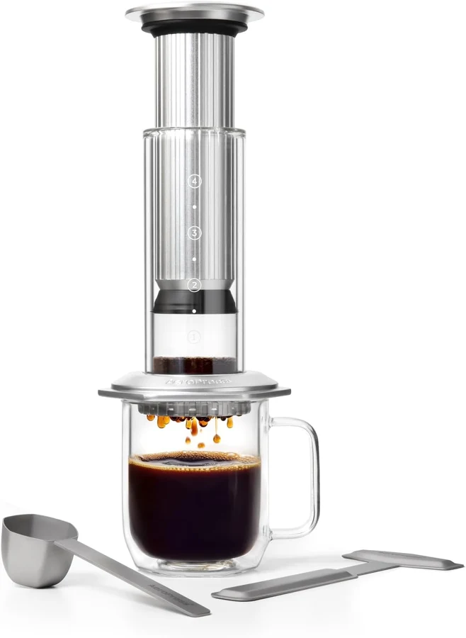 AeroPress Premium de vidrio y metal plateada